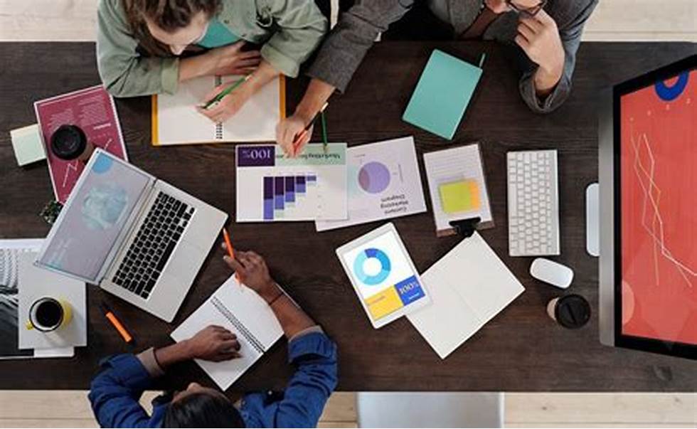 Tuyển Nhân Viên Quản Lý Nội Dung Website