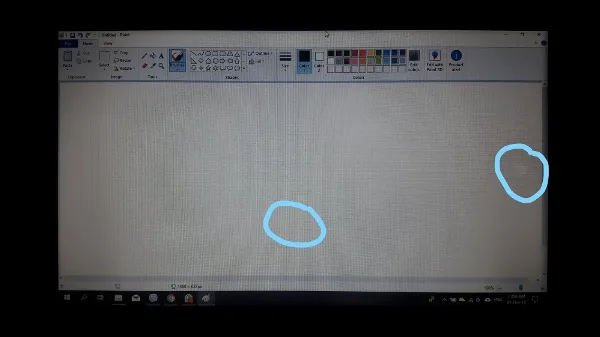 Màn hình laptop bị đốm sáng (Ảnh 6)