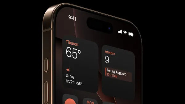   Màn hình iPhone 16 Pro Max và iPhone 15 Pro Max với độ sáng tối đa 2000 nits