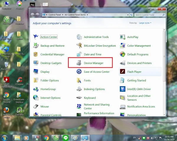 Bạn nhấn vào Control Panel chọn Device Manager