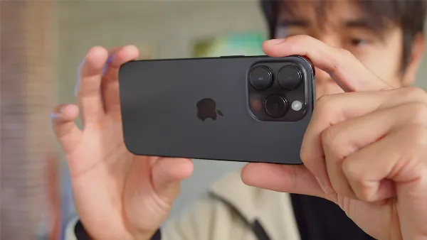 Cụm camera 48MP trên iPhone 14 Pro