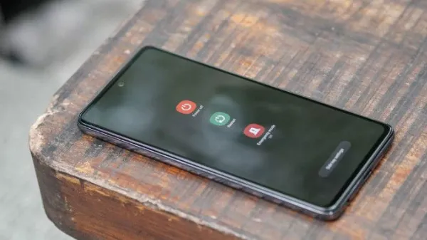 khoi dong lai xung dot phan mem tren dien thoai xtmobile 00310710