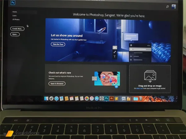 Laptop chạy cùng lúc nhiều phần mềm nặng