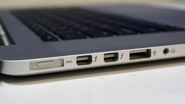 Laptop Không Nhận USB: Nguyên Nhân và Cách Khắc Phục Hiệu Quả 1 laptop may tinh khong nhan duoc usb nguyen nhan va cach khac phuc 13 4a768b45