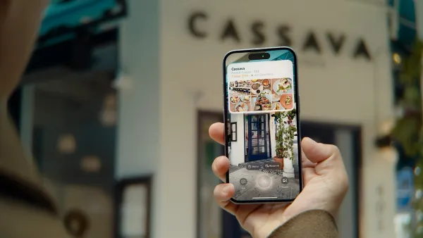 Mô tả: iPhone 16 với dung lượng pin lớn hơn, cho thời gian sử dụng lâu hơn trong một lần sạc