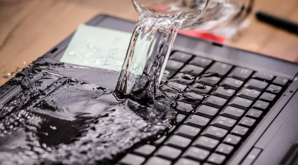 Một số nguyên nhân khiến bàn phím laptop bị liệt