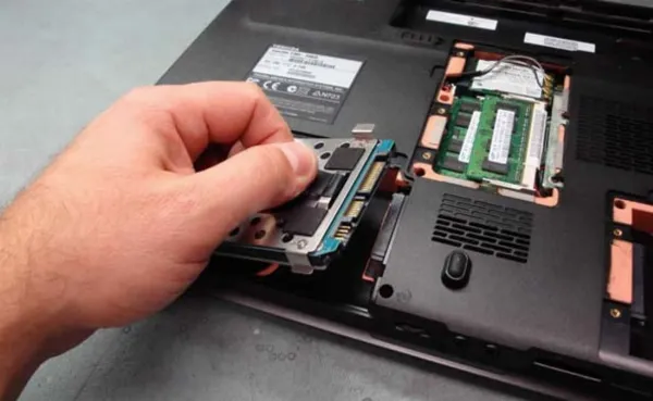 Phần cứng laptop bị hỏng