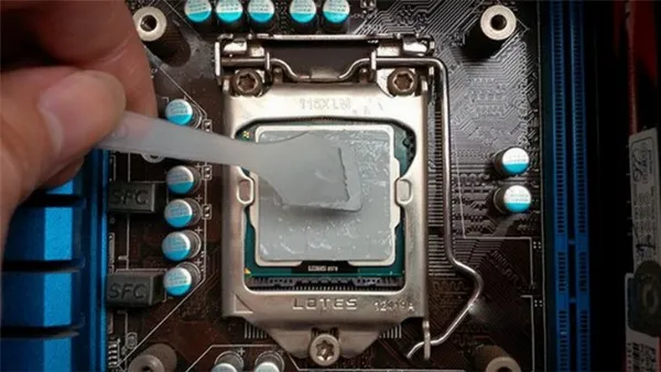 Tra keo tản nhiệt CPU