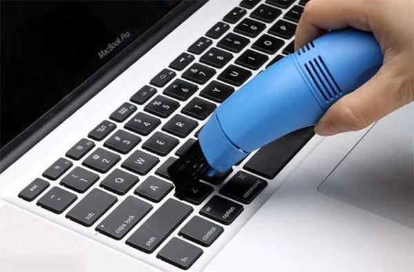 Vệ sinh laptop để cải thiện hiệu suất