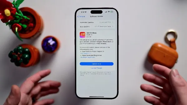 iOS 17.4 chính thức ra mắt: Cách cập nhật, có gì mới, có nên update, hỗ trợ dòng máy iPhone nào? 4 alt: Giao diện iPhone hiển thị tính năng nhận dạng bài hát và thêm vào thư viện nhạc