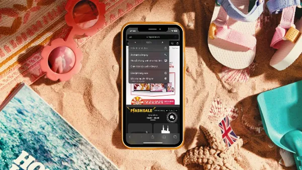 alt: Giao diện mặc định của trình duyệt Safari trên iPhone hiển thị phiên bản di động của một trang web
