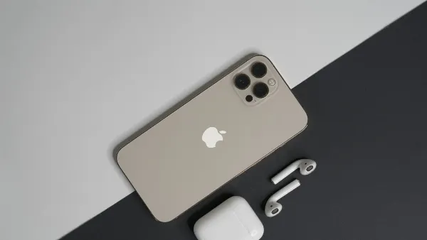 alt: iPhone Lock không nhận sóng khi lắp SIM của nhà mạng khác