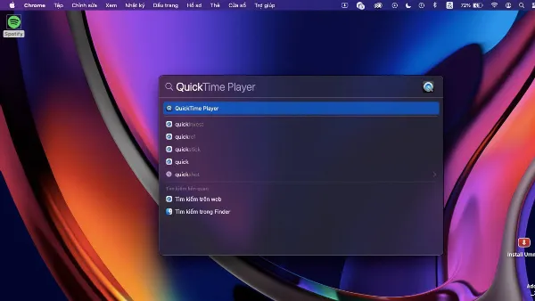 alt: Mô tả cách tìm kiếm và mở ứng dụng QuickTime Player trên Spotlight
