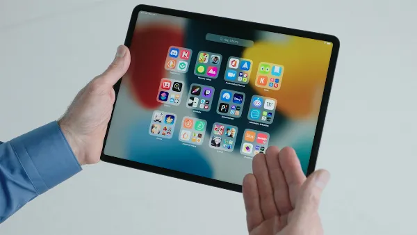 alt: Ứng dụng gọi video FaceTime trên iPadOS 15