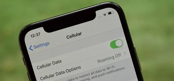 Cách gỡ bỏ phần mềm gián điệp trên iPhone cực dễ dàng, giúp bảo vệ điện thoại an toàn khỏi việc bị theo dõi 2 Biểu đồ hiển thị mức sử dụng dữ liệu di động tăng đột biến trên iPhone