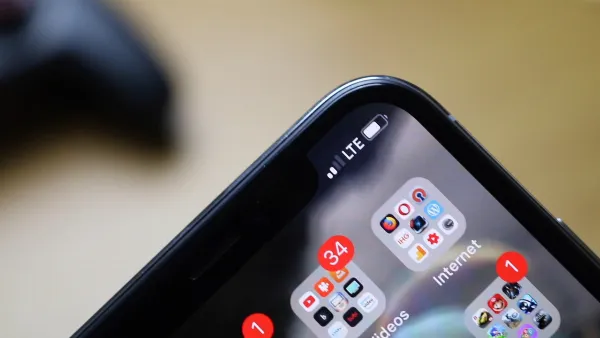 Ý nghĩa thanh trạng thái iPhone bạn biết chưa? Xem để biết ý nghĩa các biểu tượng trạng thái trên iPhone 6 Biểu tượng LTE cho biết iPhone đang kết nối mạng LTE