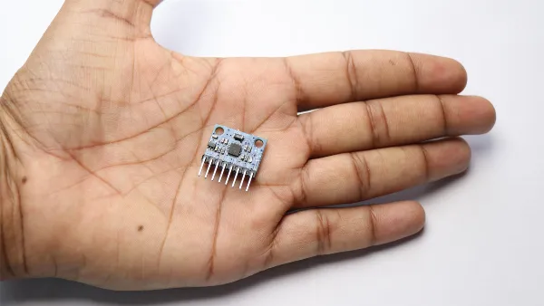 Cảm biến gia tốc trên điện thoại thông minh