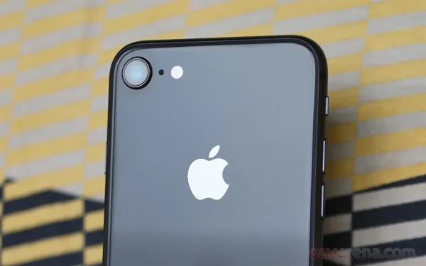 Cấu hình iPhone 8, iPhone 8 Plus có gì? Xem ngay siêu phẩm một thời đại diện cho sức mạnh gaming trên smartphone 3 Camera sau của iPhone 8 với độ phân giải 12MP, chống rung quang học và đèn flash True Tone 4 LED