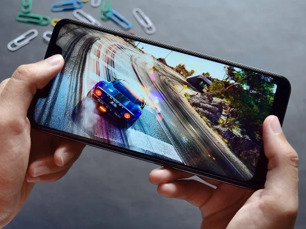 Cảm biến con quay hồi chuyển là gì? Xem ứng dụng của cảm biến con quay hồi chuyển trên điện thoại 5 Chơi game đua xe với cảm biến con quay hồi chuyển