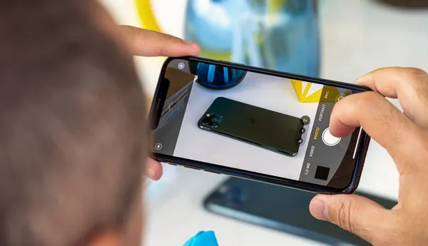 Cụm ba camera sau 12MP trên iPhone 11 Pro Max