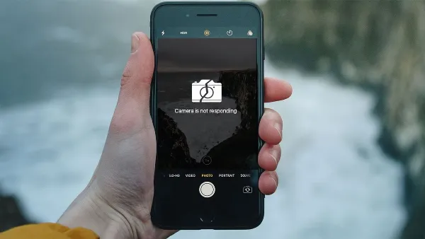 Hình ảnh một chiếc iPhone bị lỗi camera sau