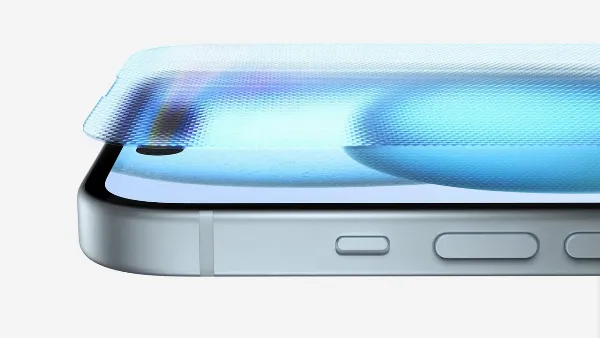 iPhone 15 có khả năng chống nước, chống bụi đạt chuẩn IP68