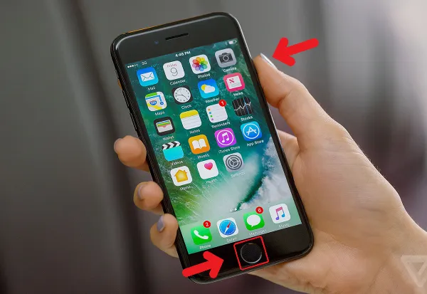 iPhone có Touch ID với nút nguồn ở cạnh trên và nút Home ở mặt trước