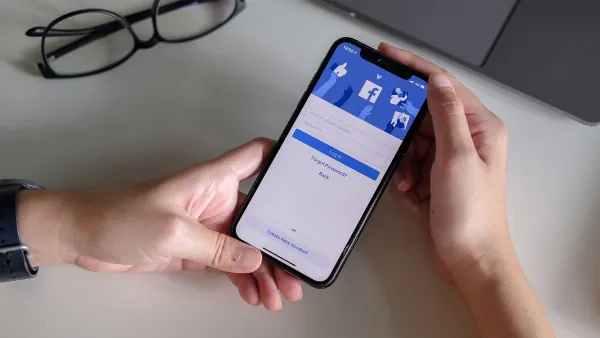 Kiểm tra hoạt động đăng nhập Facebook để phát hiện bất thường