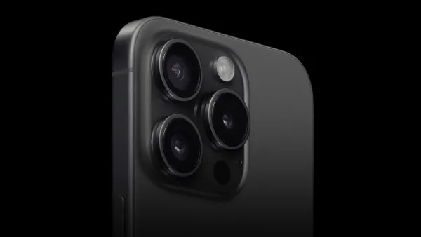 Mô tả: Cụm camera sau của iPhone 15 Pro