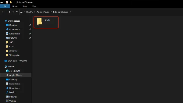 Mở thư mục DCIM chứa ảnh chụp từ camera iPhone