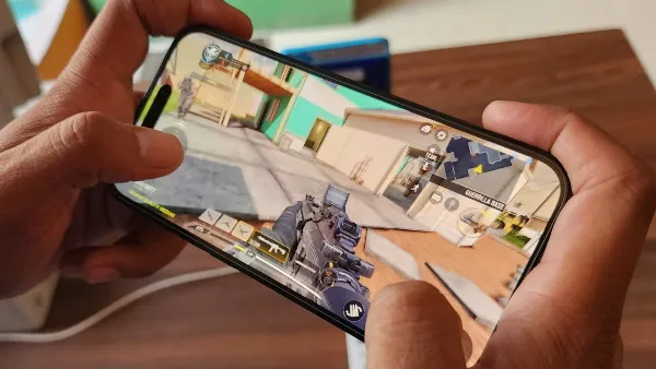 Cảm biến con quay hồi chuyển là gì? Xem ứng dụng của cảm biến con quay hồi chuyển trên điện thoại 6 Nhân vật game đang ngắm bắn trong PUBG Mobile