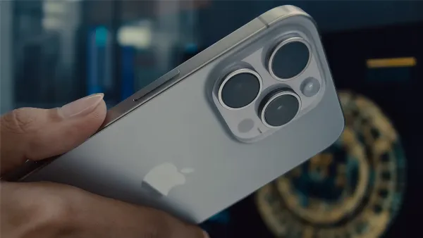 Photonic Engine là gì? Cách thức hoạt động, khác gì với Night Mode? iPhone nào có Photonic Engine? 3 Photonic Engine tự động cải thiện chất lượng ảnh chụp, đặc biệt là trong điều kiện ánh sáng yếu, trên iPhone 14 Series trở lên