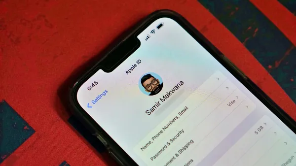 Cách đổi tên iPhone cực kỳ đơn giản, nhanh chóng để thể hiện cá tính riêng của bản thân, tham khảo ngay! 7 Tên iPhone hiển thị trong danh sách thiết bị liên kết với Apple ID