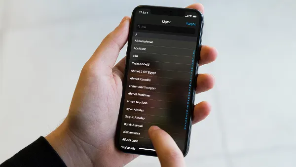 8 cách xoá danh bạ iPhone nhanh chóng, giúp danh bạ gọn gàng và loại bỏ các liên hệ không cần thiết 19 tomsguidecopy 180423 142740